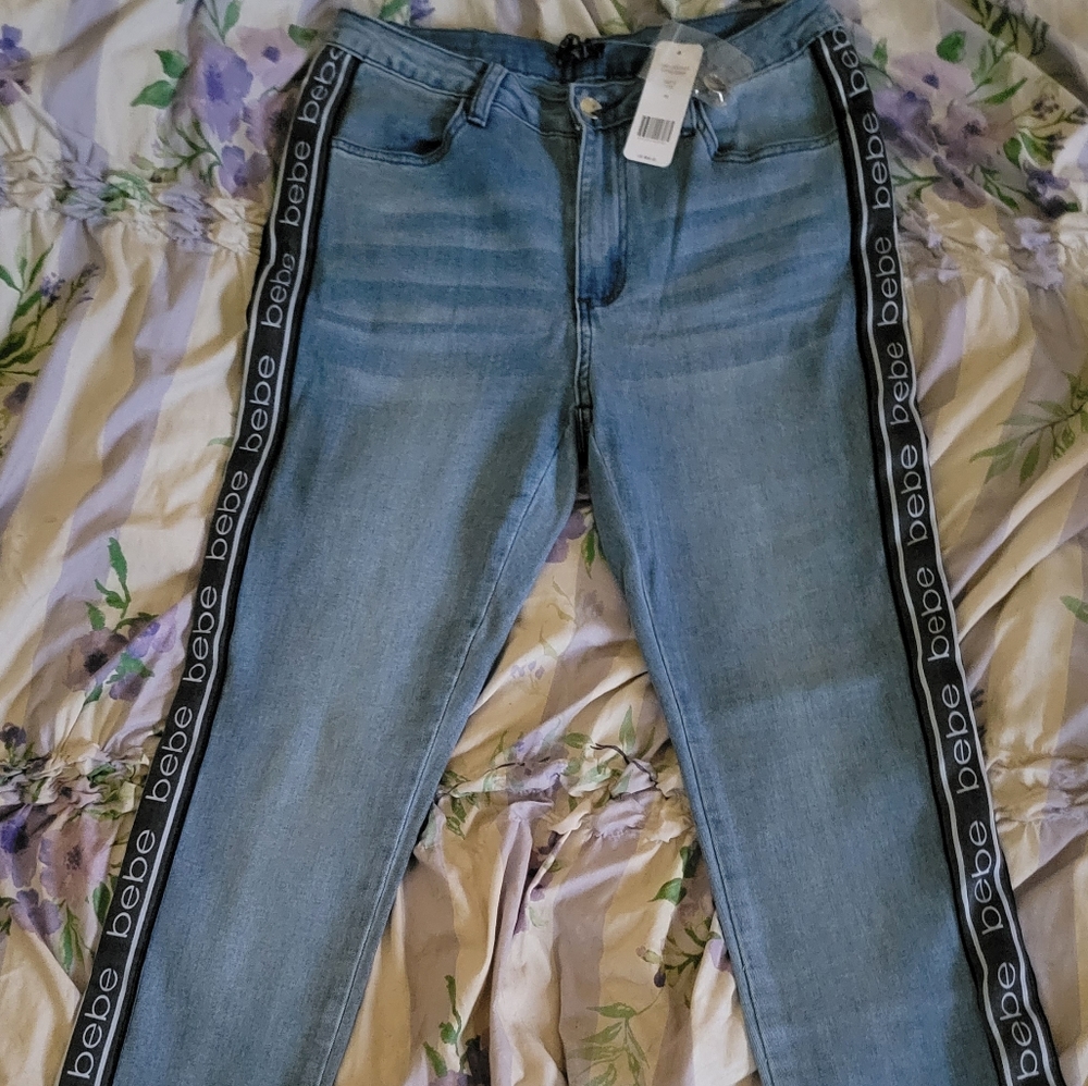 NWT Size 29 bebe Logo Jeans with Side Stripe Bebe Logo down each leg